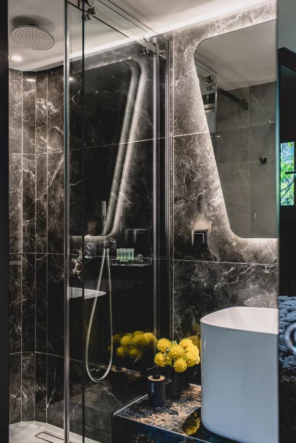 Апартаменты Living Stone Blue Graphite Афины Экстерьер фото